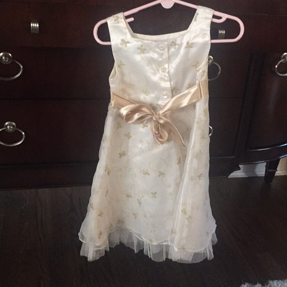 Dress - Picture 2 of 3